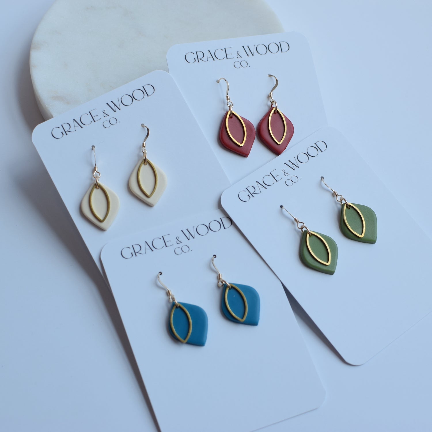 Mini pétales en argile tourbillonnante bleu marine