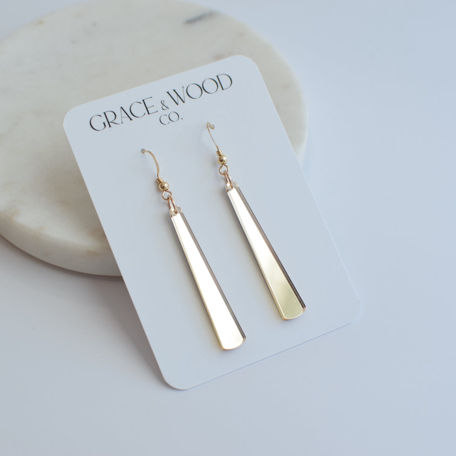 Boucles d'oreilles fines en acrylique