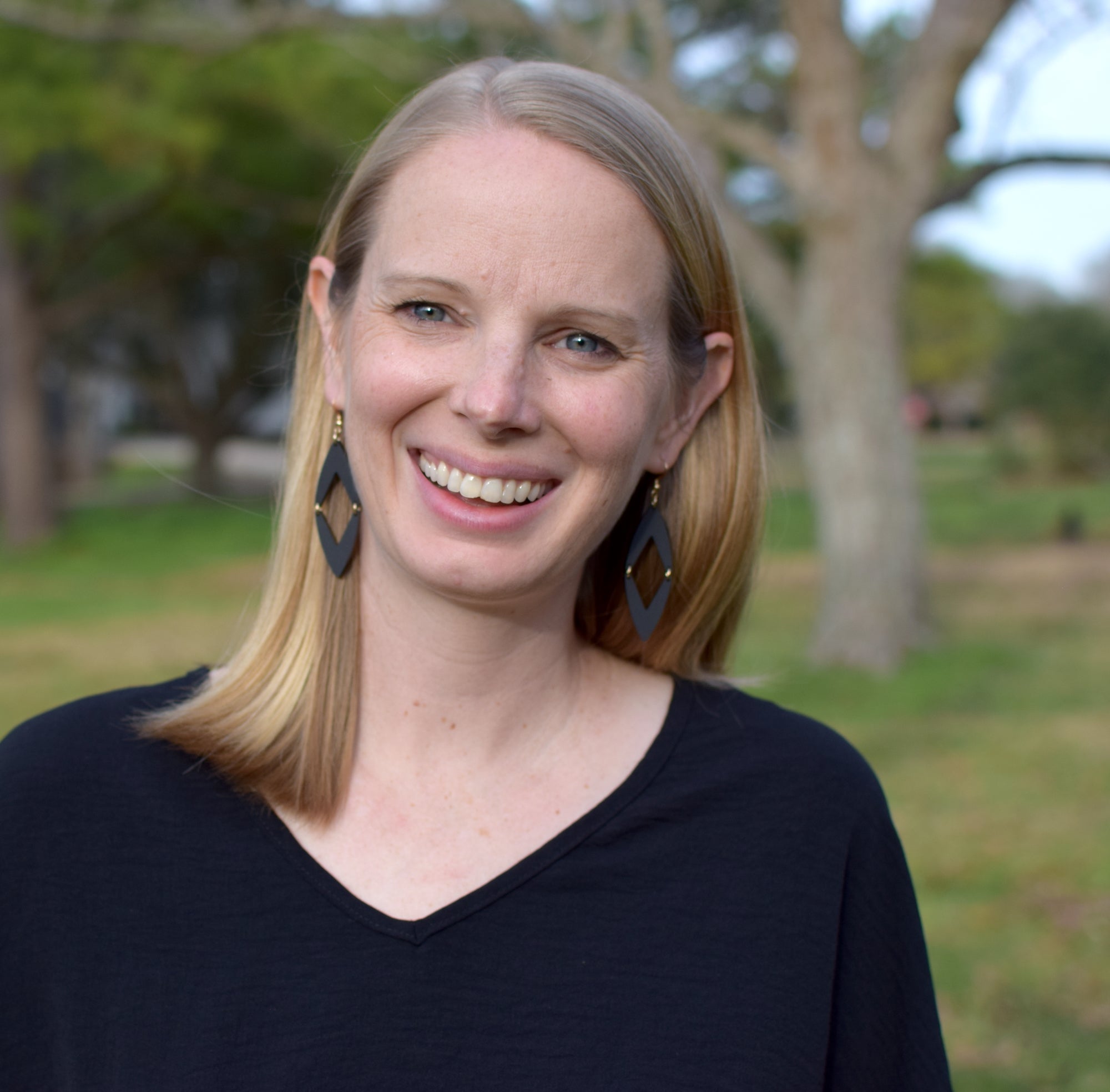 Black Acrylic Michelle - Grace and Wood Co.