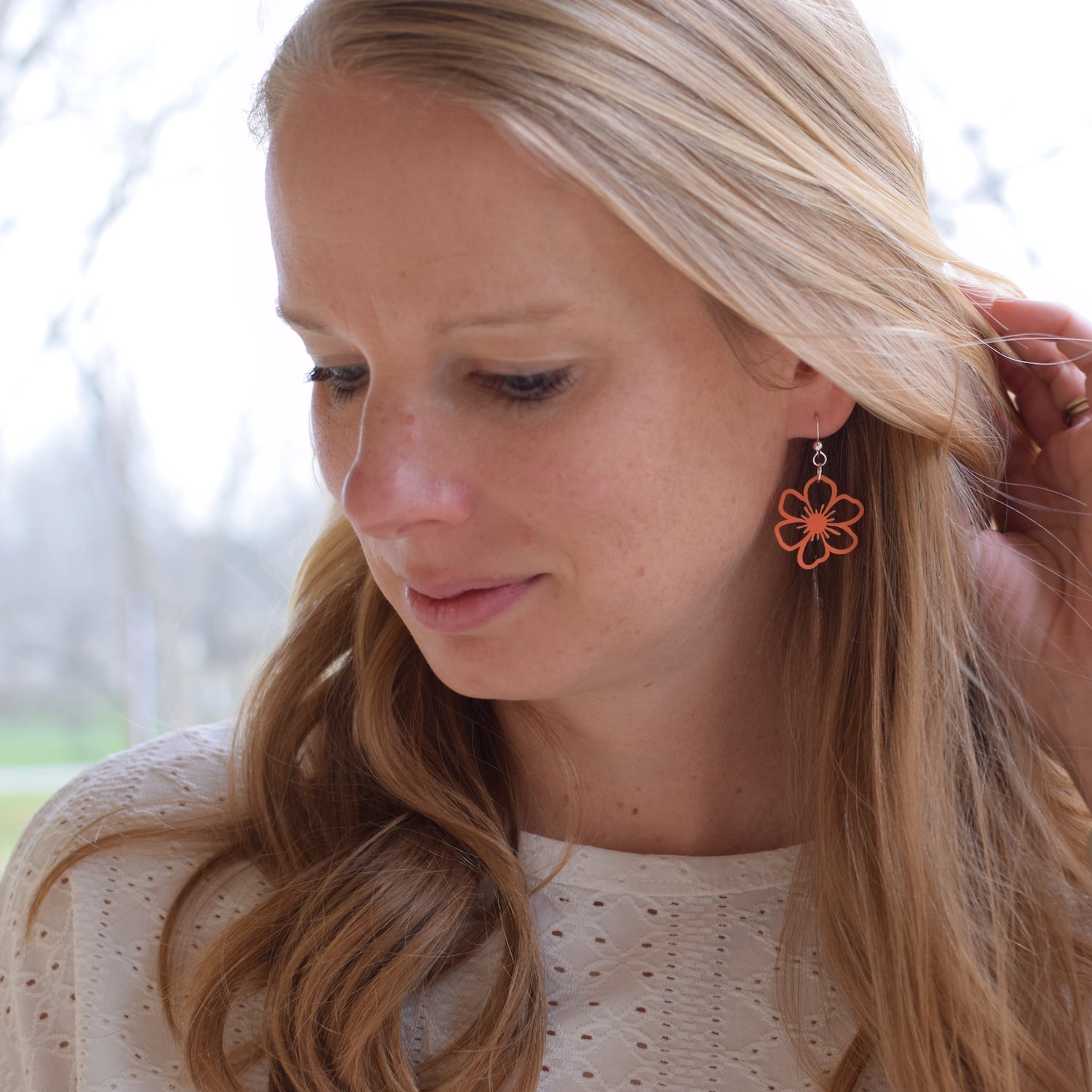 Goutte fine en acrylique noir