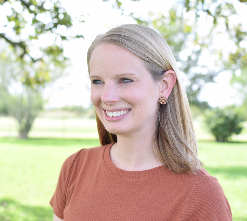 Raindrops Engraved Circle Studs - Grace and Wood Co.