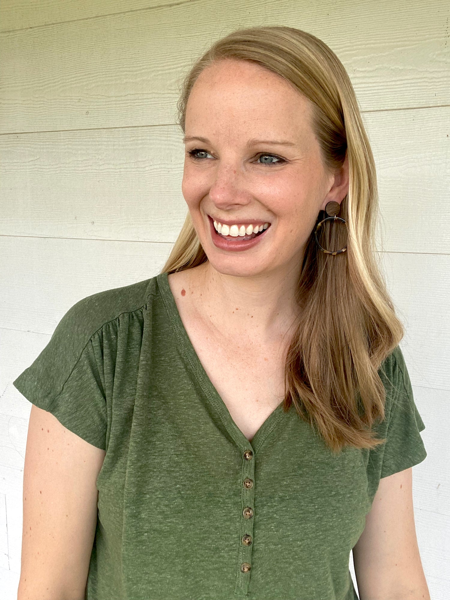 Tortoise Hoop Wood Acrylic Dangle Stud - Grace and Wood Co.